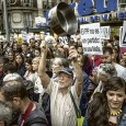 ‘El PP no es un partido, es una banda’ gritaban, entre otras cosas, cientos de personas concentradas el 25 de abril en una cacerolada ante la sede del PP en […]